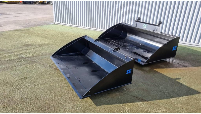 SE Equipment / Planeringsskopa / 2200 / 2400/ 2500 - بكت - آلات البناء: صورة 4 SE Equipment / Planeringsskopa / 2200 / 2400/ 2500 - بكت - آلات البناء: صورة 4