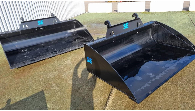 SE Equipment / Planeringsskopa / 2200 / 2400/ 2500 - بكت - آلات البناء: صورة 3 SE Equipment / Planeringsskopa / 2200 / 2400/ 2500 - بكت - آلات البناء: صورة 3