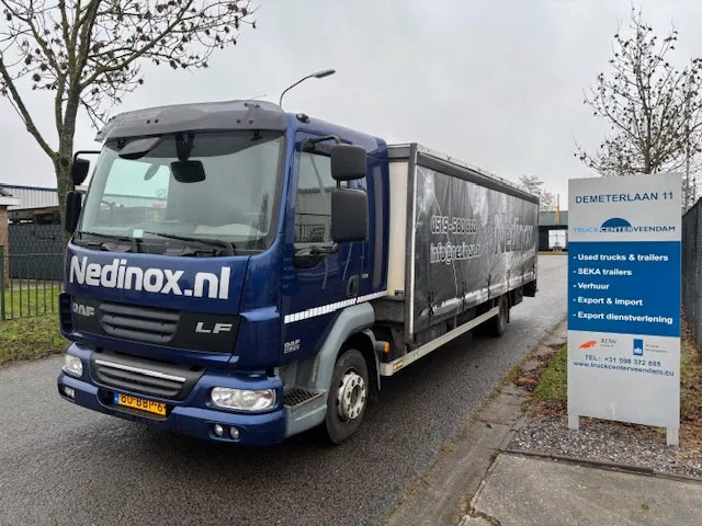 DAF LF 45 210 curtainslider open top roof steel transport MOT 04-2026 - شاحنة ستارة: صورة 1 DAF LF 45 210 curtainslider open top roof steel transport MOT 04-2026 - شاحنة ستارة: صورة 1