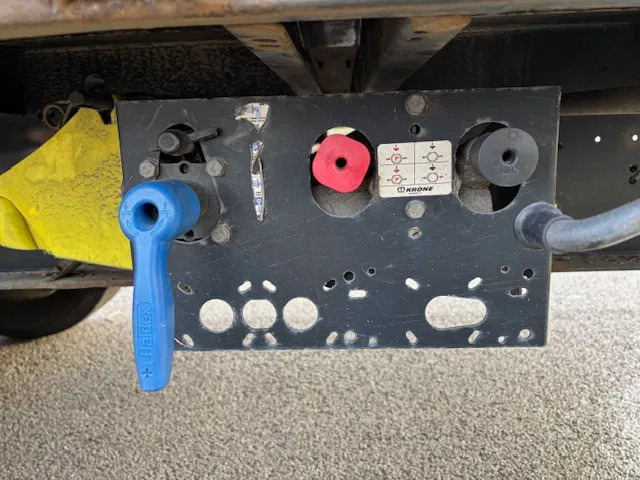 Krone SD 3 axle drum brake schuifzeil schuifdak Krone SD 3 axle drum brake schuifzeil schuifdak: صورة 8