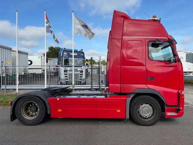 Volvo FH 12 480 Globe XL Euro 5 7B chassis tyres new - وحدة جر: صورة 4 Volvo FH 12 480 Globe XL Euro 5 7B chassis tyres new - وحدة جر: صورة 4