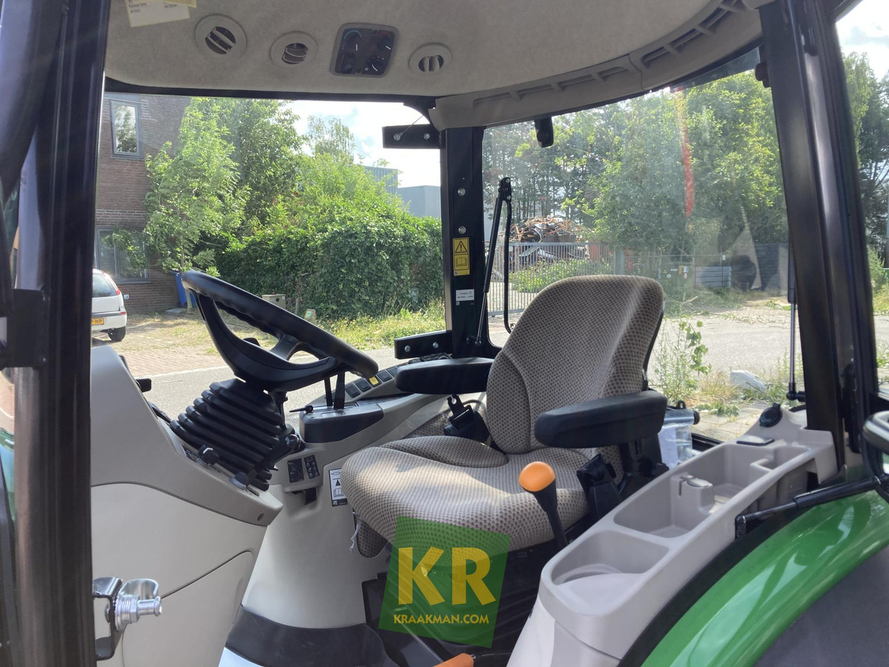 3046R John Deere - جرار صغير: صورة 4 3046R John Deere - جرار صغير: صورة 4