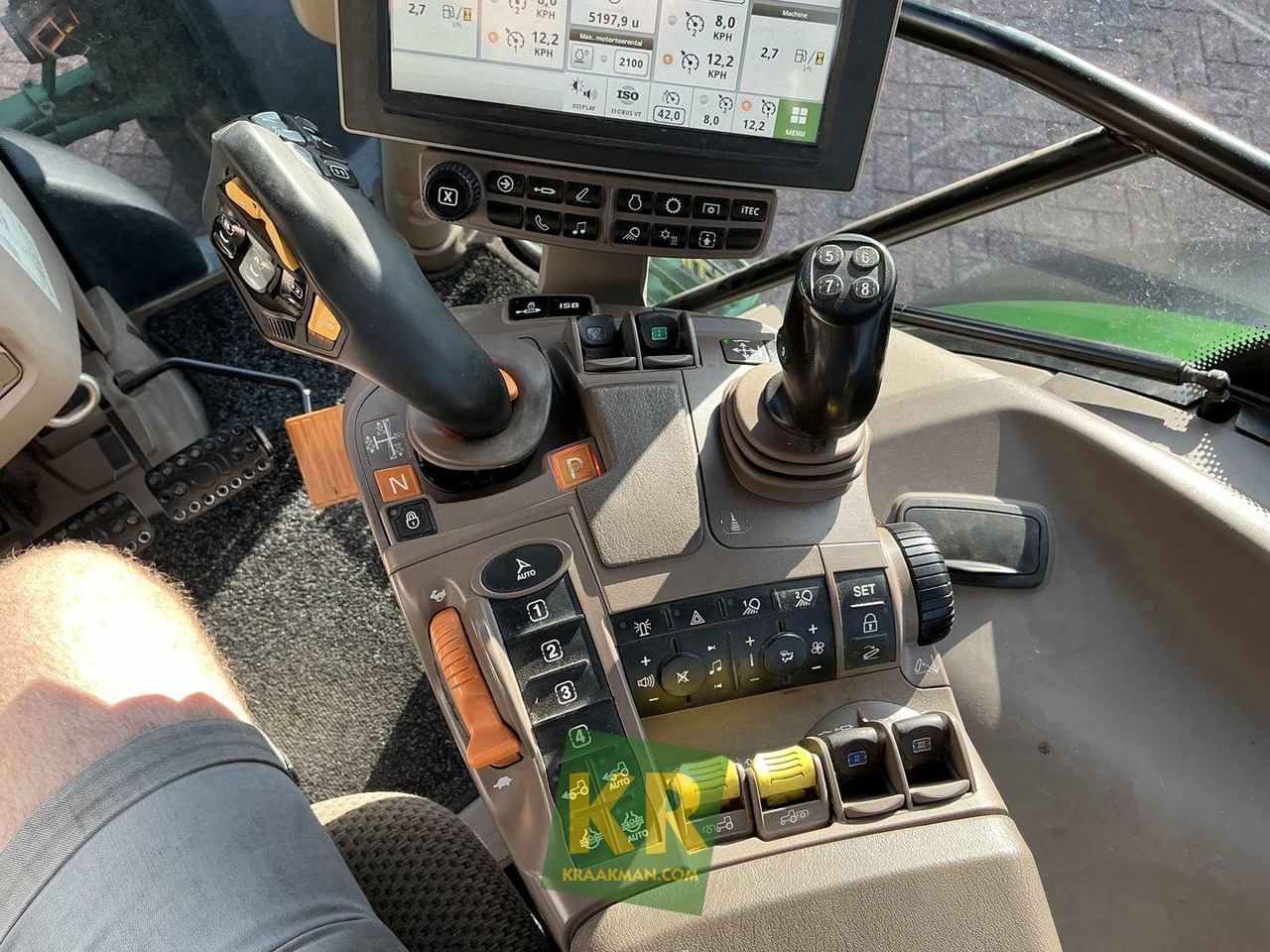 6130R John Deere - جرار: صورة 1 6130R John Deere - جرار: صورة 1