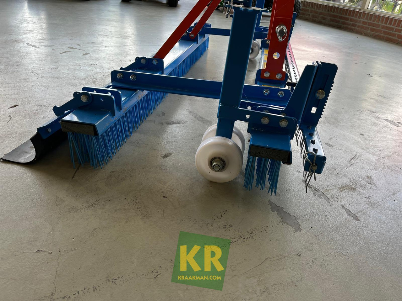 GKB Quick Brush  - مكنسة: صورة 1 GKB Quick Brush  - مكنسة: صورة 1