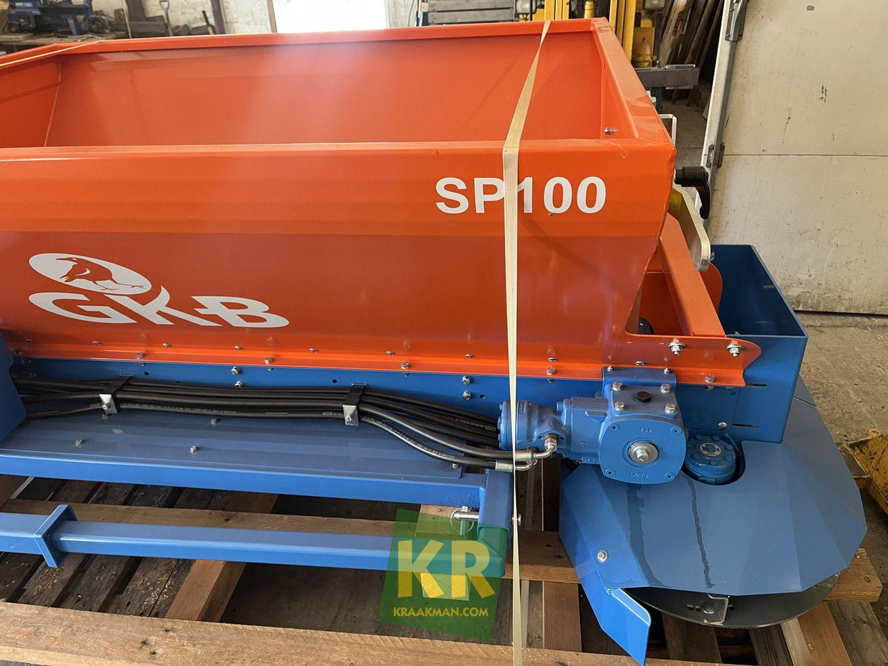 GKB Sandspreader - مفرشة الرمل/ الملح: صورة 1 GKB Sandspreader - مفرشة الرمل/ الملح: صورة 1