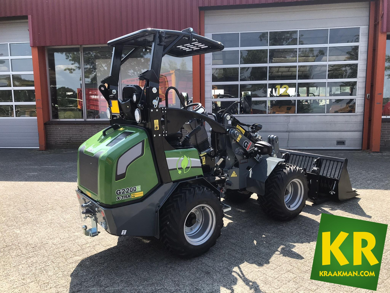 Giant G2200E - لودر مفصلي صغير: صورة 3 Giant G2200E - لودر مفصلي صغير: صورة 3