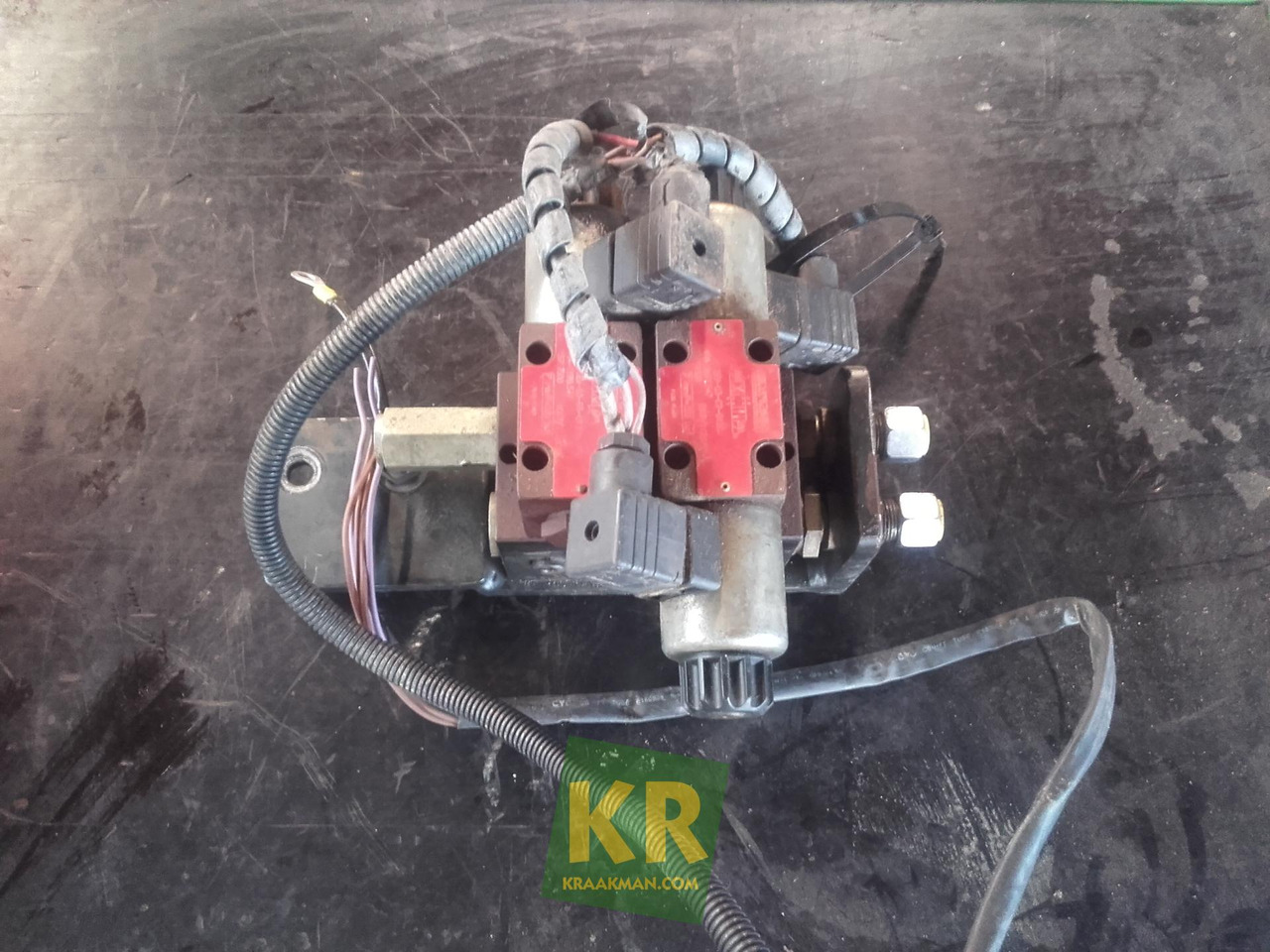 John Deere 1100 Controller - نظام ملاحة - جرار: صورة 4 John Deere 1100 Controller - نظام ملاحة - جرار: صورة 4