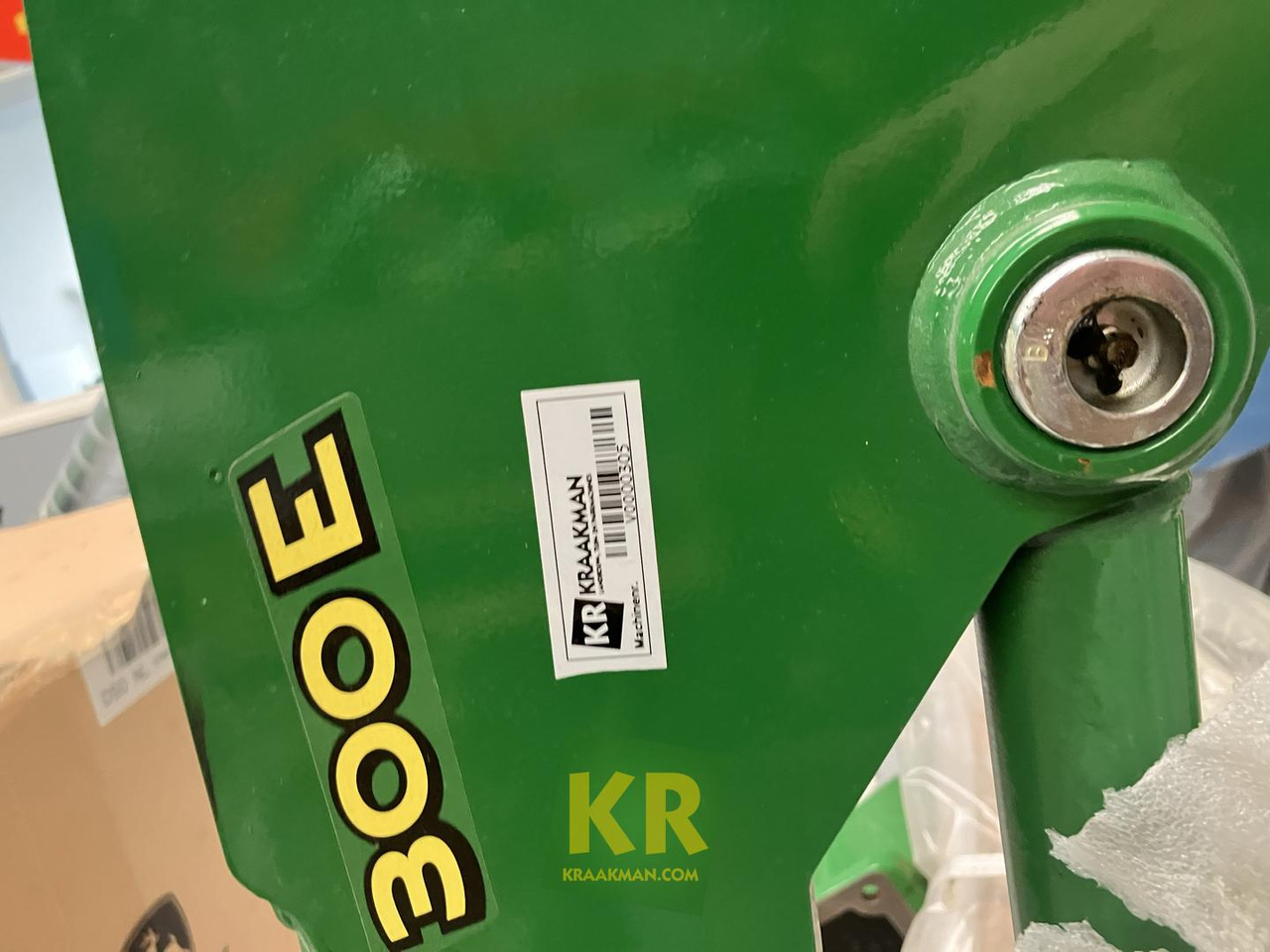 John Deere 300E - رافعة أمامية للجرار: صورة 1 John Deere 300E - رافعة أمامية للجرار: صورة 1