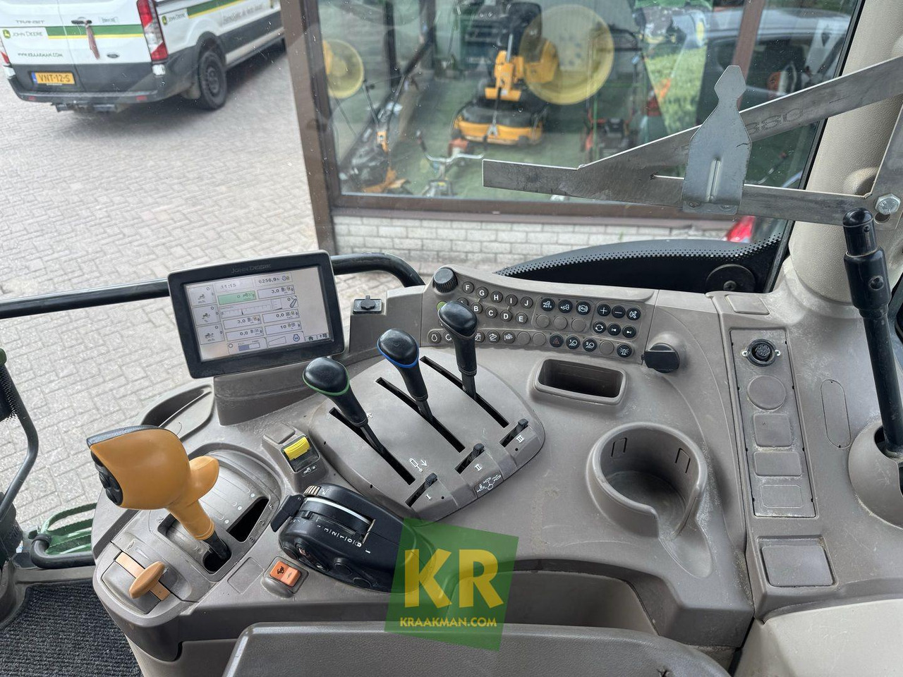 John Deere 6125R - جرار: صورة 5 John Deere 6125R - جرار: صورة 5