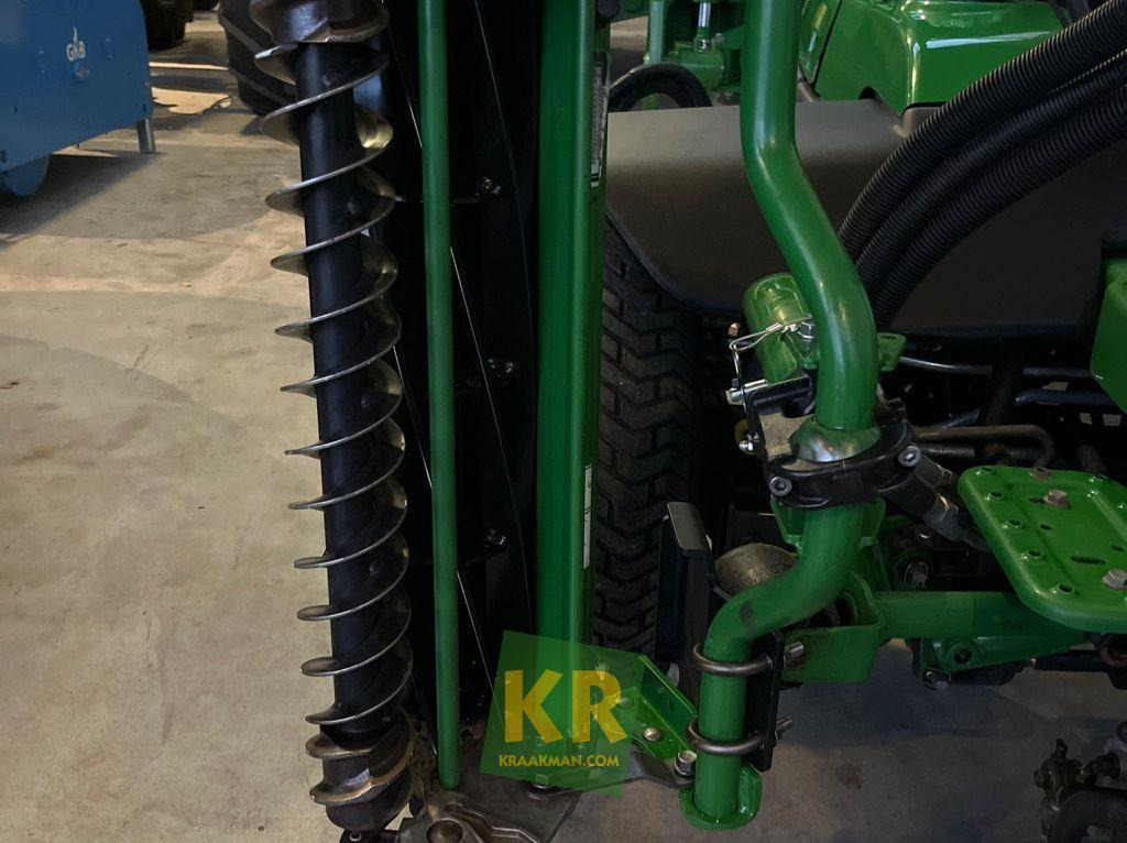 John Deere 7500A Fairway Maaier - جزازة أعشاب الحدائق: صورة 3 John Deere 7500A Fairway Maaier - جزازة أعشاب الحدائق: صورة 3