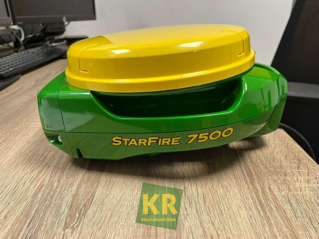 John Deere STARFIRE 7500 RECEIVER - نظام ملاحة: صورة 2 John Deere STARFIRE 7500 RECEIVER - نظام ملاحة: صورة 2
