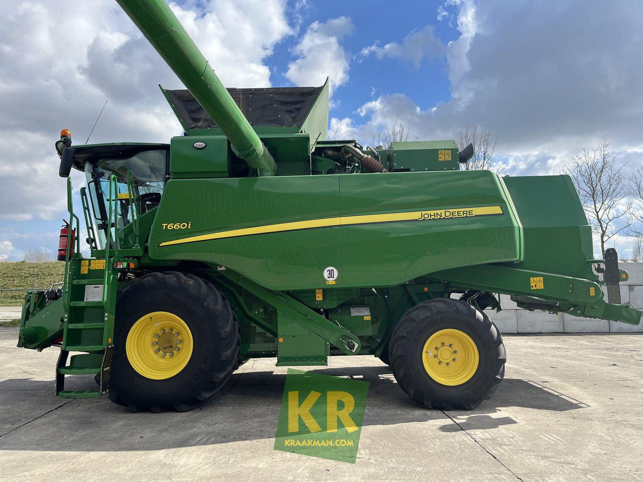 John Deere T660 - حصادة موحَّدة: صورة 3 John Deere T660 - حصادة موحَّدة: صورة 3