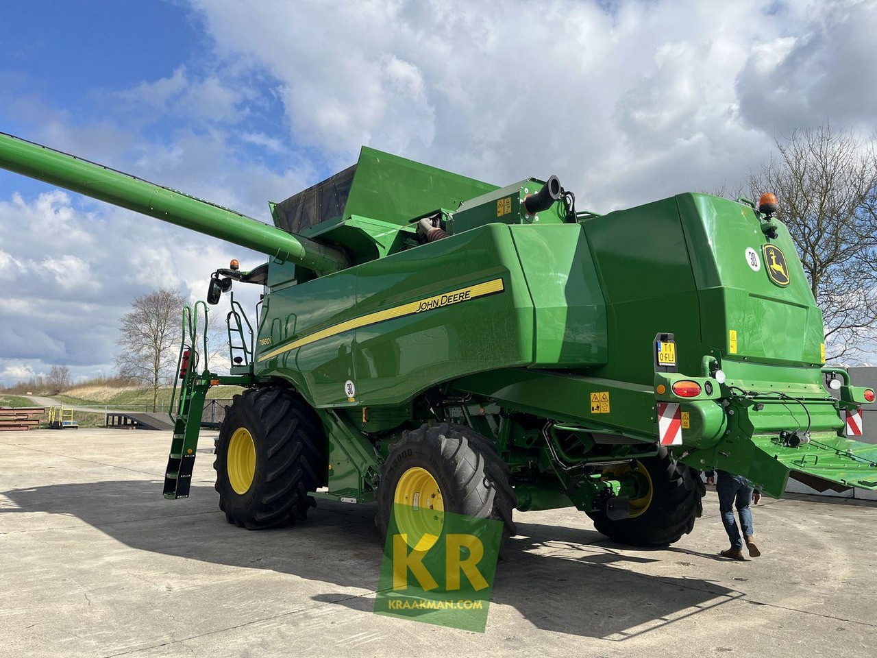 John Deere T660 - حصادة موحَّدة: صورة 4 John Deere T660 - حصادة موحَّدة: صورة 4