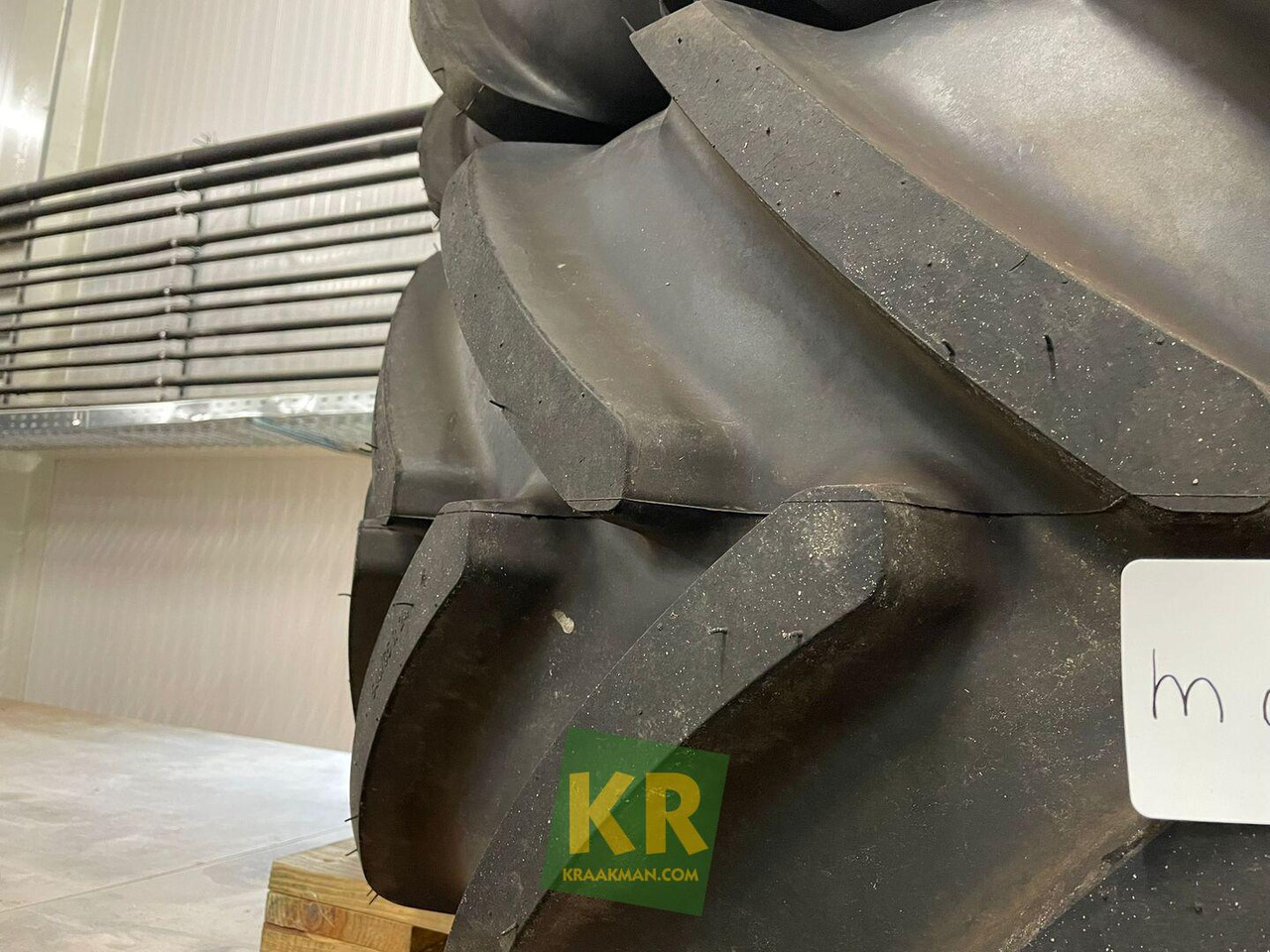 Michelin Multibib 540/65R24  - عجلات - الآلات الزراعية: صورة 2 Michelin Multibib 540/65R24  - عجلات - الآلات الزراعية: صورة 2