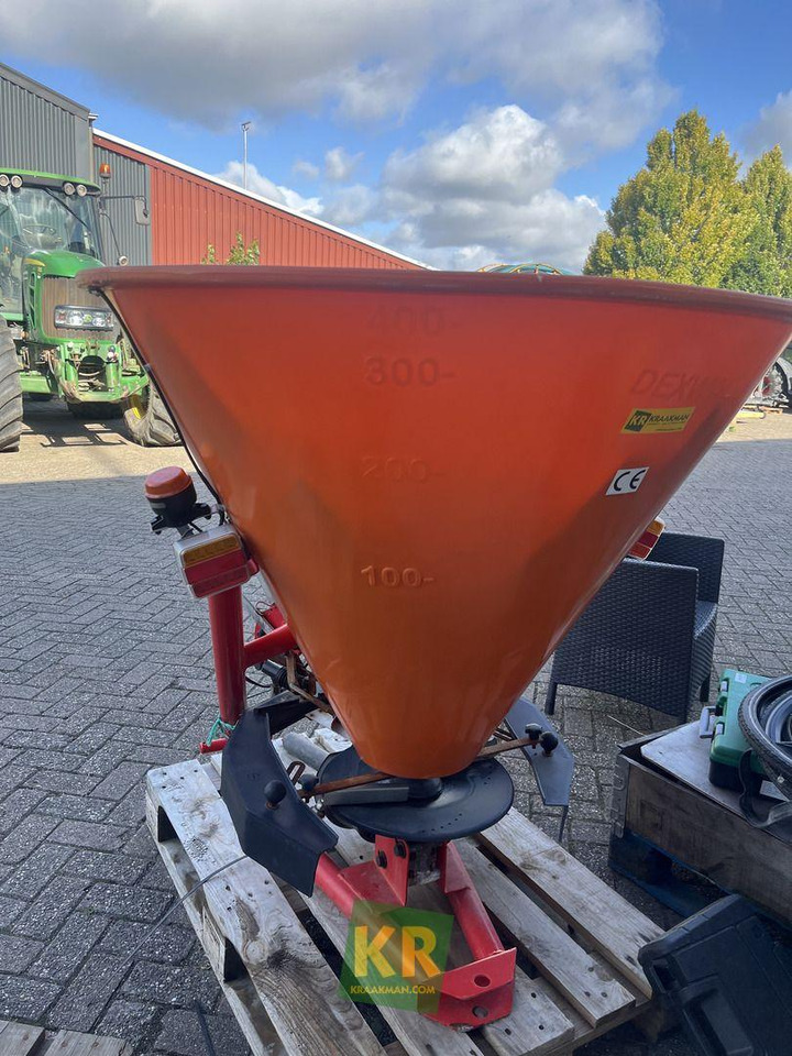 Overig Agromet - آلة رش السماد: صورة 1 Overig Agromet - آلة رش السماد: صورة 1