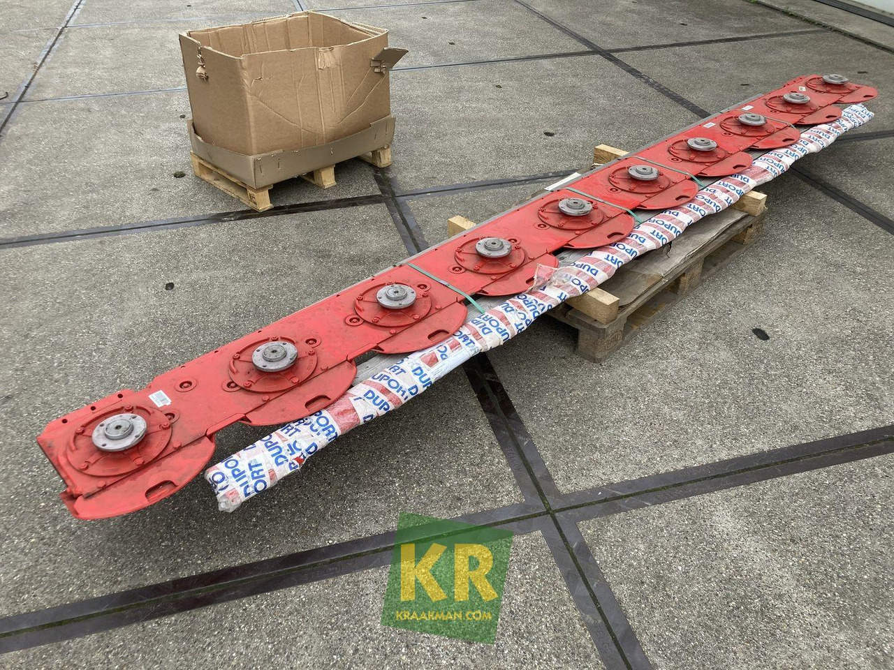 Pottinger Maaibalk Novacat 442 + S12 - جزازة العشب: صورة 3 Pottinger Maaibalk Novacat 442 + S12 - جزازة العشب: صورة 3