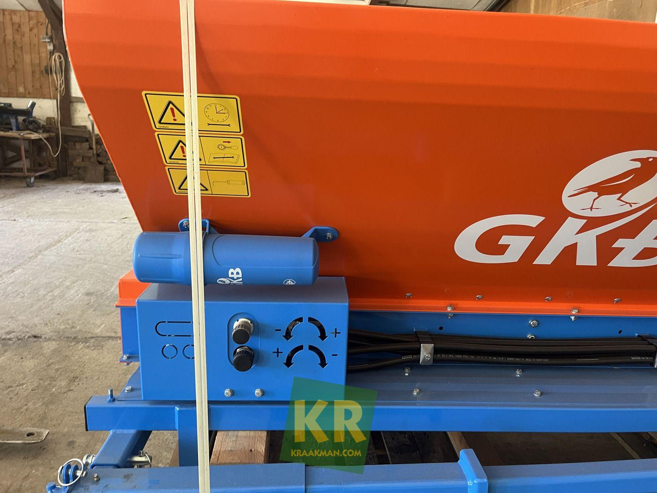 Sandspreader GKB  - مفرشة الرمل/ الملح: صورة 3 Sandspreader GKB  - مفرشة الرمل/ الملح: صورة 3