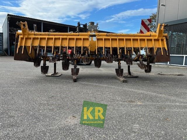 Selvatici VS 3512 Spit machine - محراث تحت التربة: صورة 4 Selvatici VS 3512 Spit machine - محراث تحت التربة: صورة 4