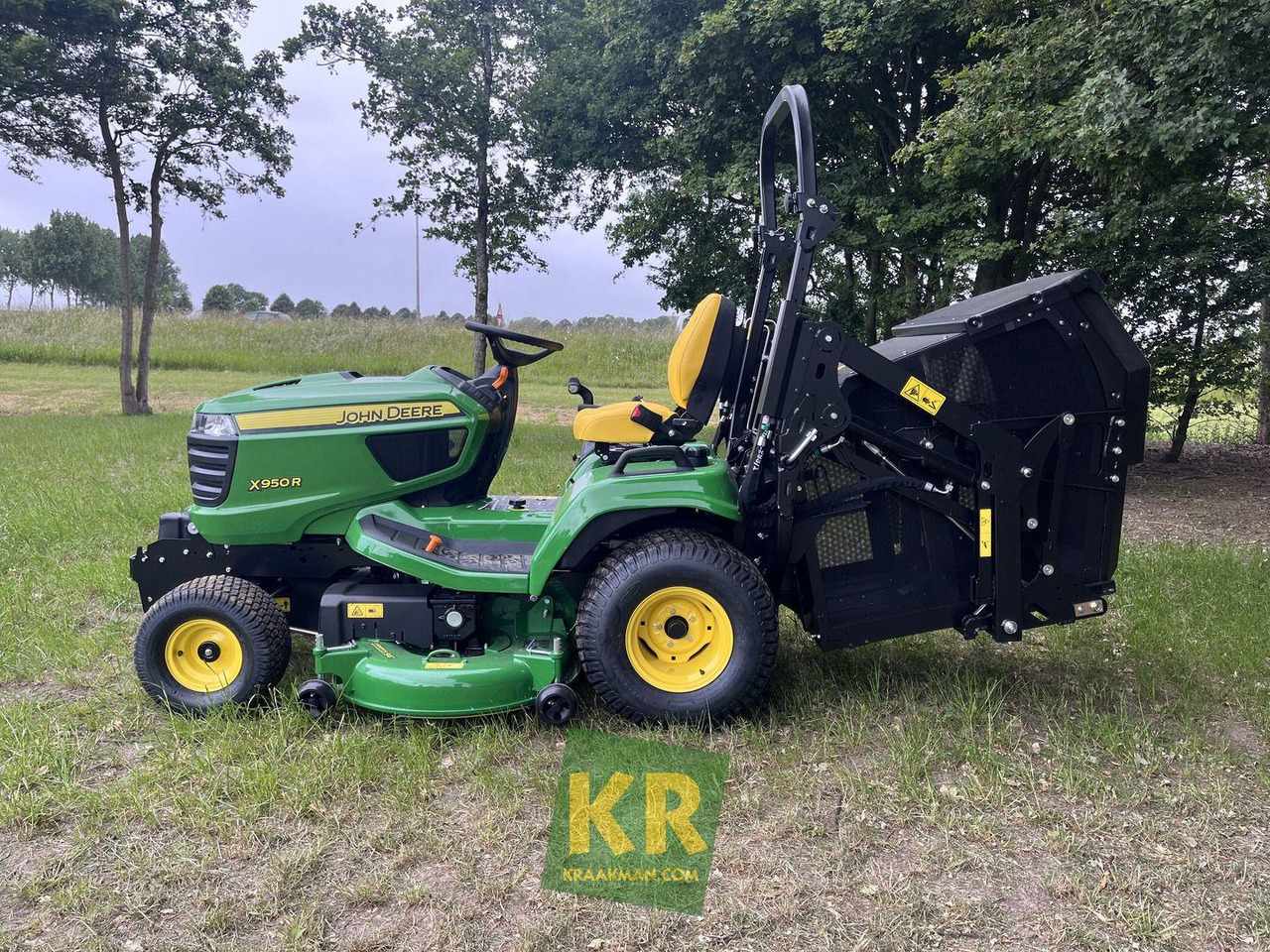 X950R John Deere - جزازة أعشاب الحدائق: صورة 4 X950R John Deere - جزازة أعشاب الحدائق: صورة 4