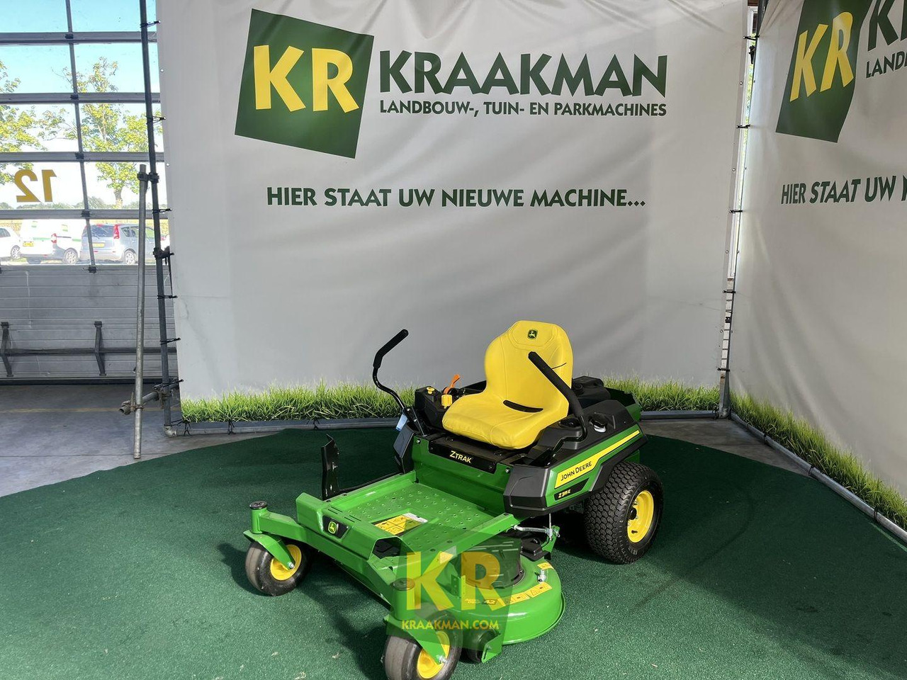 Z315E Zeroturn maaier John Deere - جزازة أعشاب الحدائق: صورة 1 Z315E Zeroturn maaier John Deere - جزازة أعشاب الحدائق: صورة 1