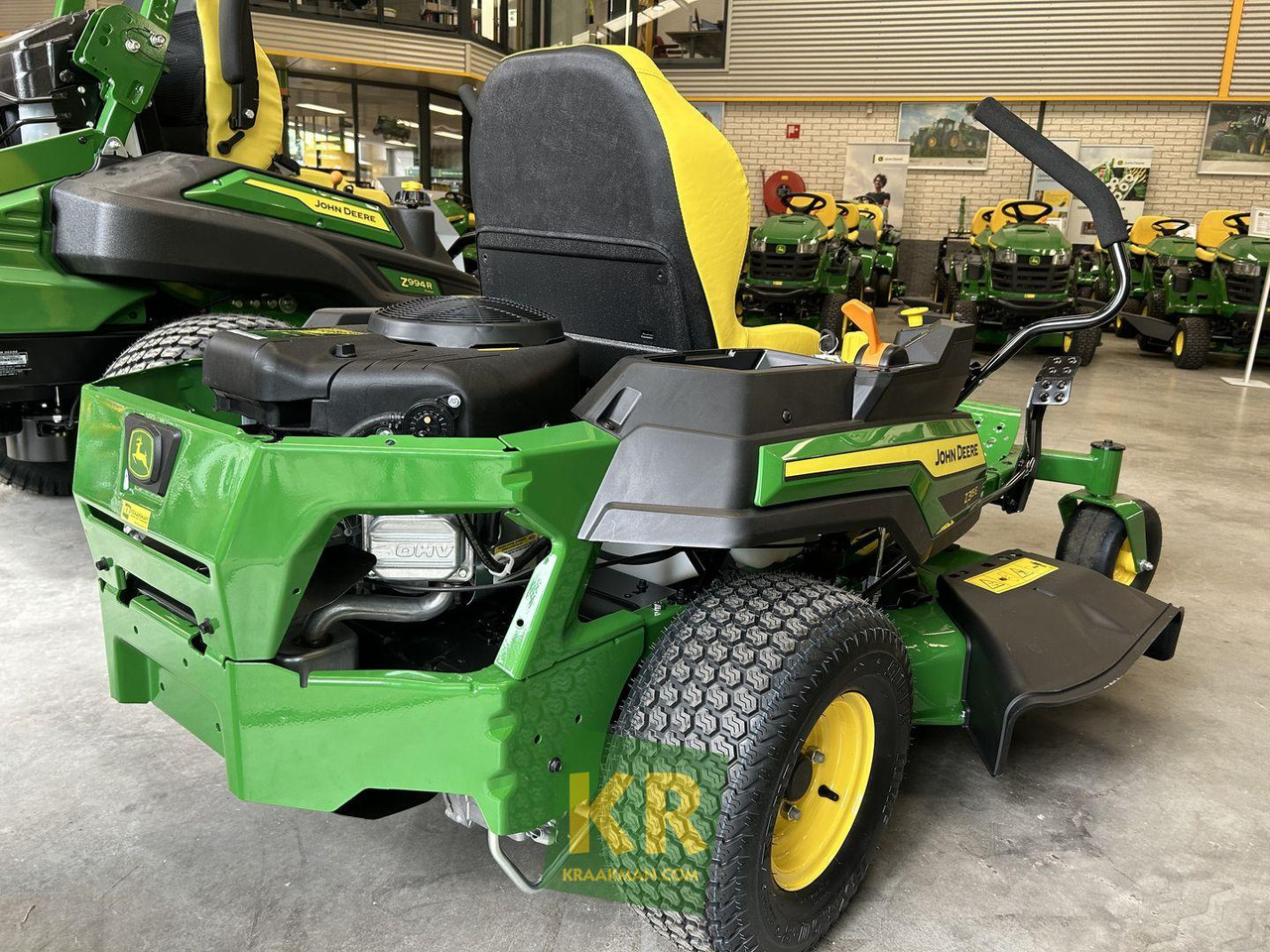 Z315E Zeroturn maaier John Deere - جزازة أعشاب الحدائق: صورة 1 Z315E Zeroturn maaier John Deere - جزازة أعشاب الحدائق: صورة 1