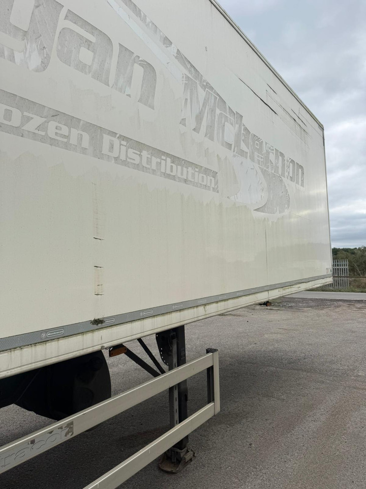 نصف مقطورة مُبرِّدة 2009 Schmitz 13.6m Fridge Trailer – CML364: صورة 22 نصف مقطورة مُبرِّدة 2009 Schmitz 13.6m Fridge Trailer – CML364: صورة 22