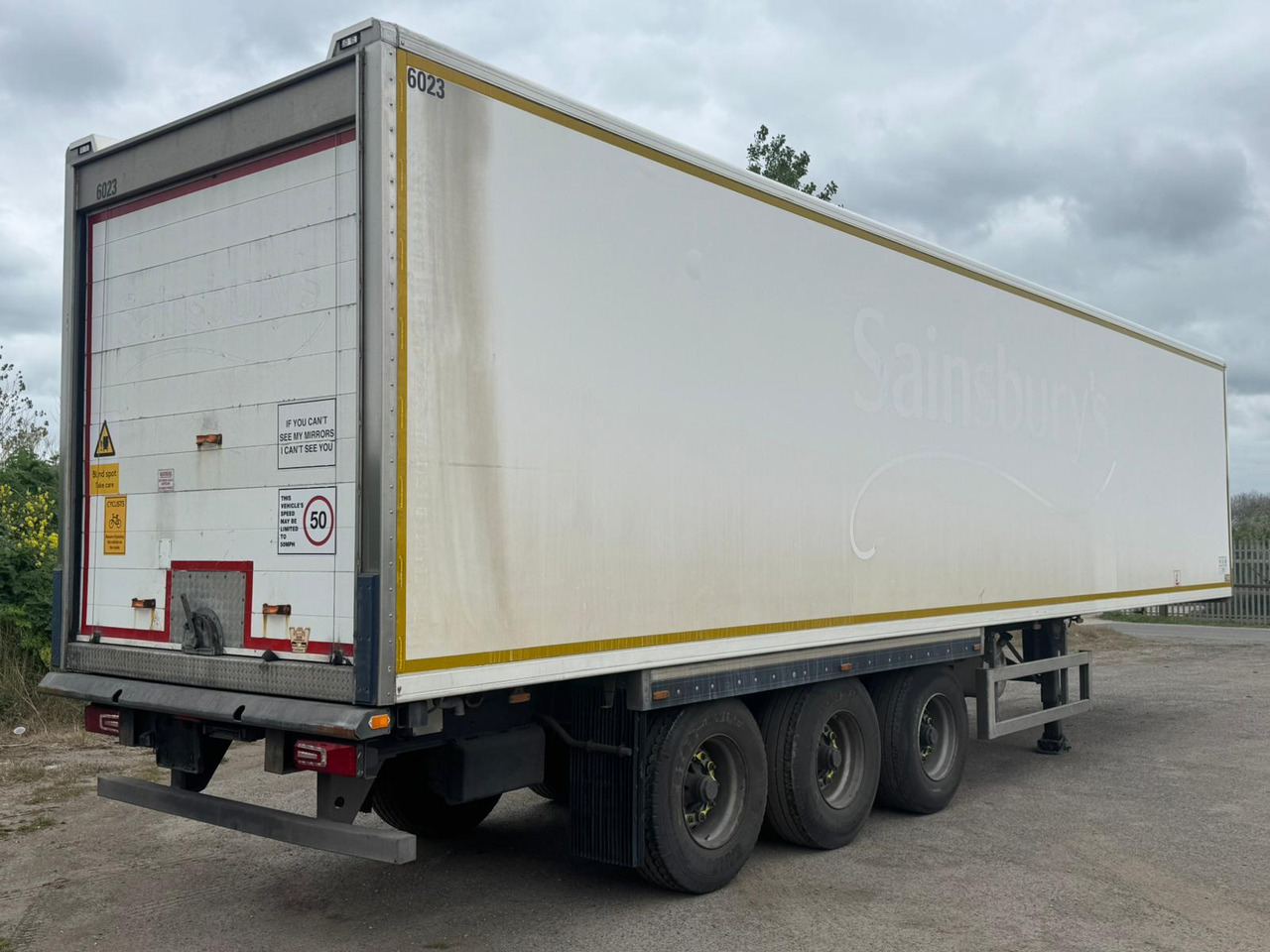 نصف مقطورة مُبرِّدة 2016 Montracon 13.6m Fridge Trailer – 6023: صورة 9