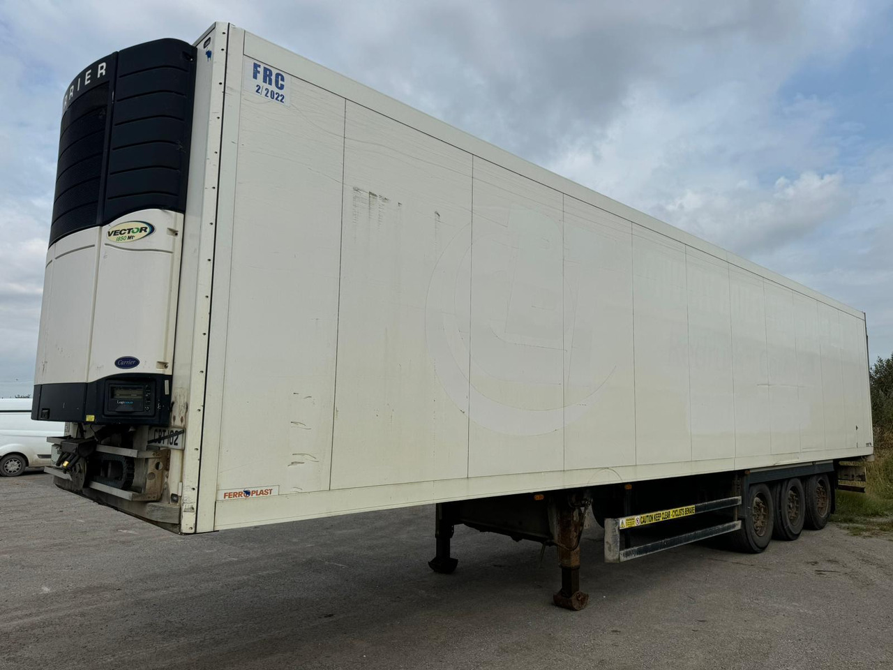 Schmitz Cargobull 2009 Vector 1850 MT - نصف مقطورة مُبرِّدة: صورة 4 Schmitz Cargobull 2009 Vector 1850 MT - نصف مقطورة مُبرِّدة: صورة 4