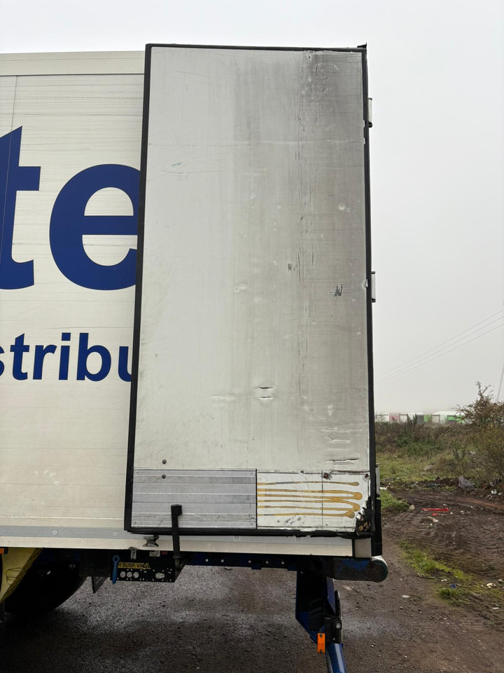 نصف مقطورة مُبرِّدة Schmitz Cargobull 2016 TK SLXe 300 – BTK110: صورة 39 نصف مقطورة مُبرِّدة Schmitz Cargobull 2016 TK SLXe 300 – BTK110: صورة 39