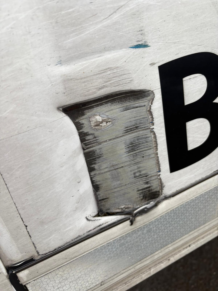 نصف مقطورة مُبرِّدة Schmitz Cargobull 2016 TK SLXe 300 – BTK110: صورة 9 نصف مقطورة مُبرِّدة Schmitz Cargobull 2016 TK SLXe 300 – BTK110: صورة 9