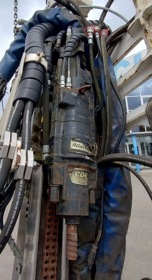 ATLAS COPCO COPCO 1838 2012 Drilling machine - برج الحفر: صورة 1 ATLAS COPCO COPCO 1838 2012 Drilling machine - برج الحفر: صورة 1