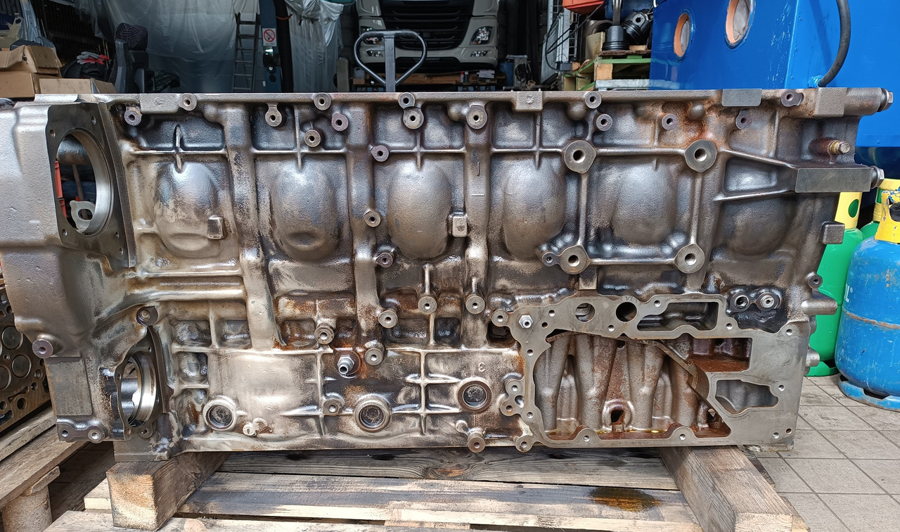 Mercedes Actroc MP4 MP5 OM471 471 926 Engine Block - حاجز الاسطوانة: صورة 1 Mercedes Actroc MP4 MP5 OM471 471 926 Engine Block - حاجز الاسطوانة: صورة 1
