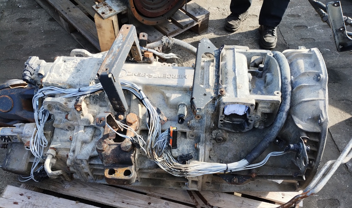 Skrzynia Biegów GEARBOX Mercedes Actros MP2 MP3 G240-16 8x4 8x6 8x8 - علبة التروس و قطع الغيار: صورة 2 Skrzynia Biegów GEARBOX Mercedes Actros MP2 MP3 G240-16 8x4 8x6 8x8 - علبة التروس و قطع الغيار: صورة 2