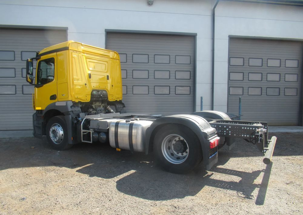 Mercedes-Benz Antos 1830 rozstaw osi 3,60 - شاحنة هيكل كابينة: صورة 1 Mercedes-Benz Antos 1830 rozstaw osi 3,60 - شاحنة هيكل كابينة: صورة 1