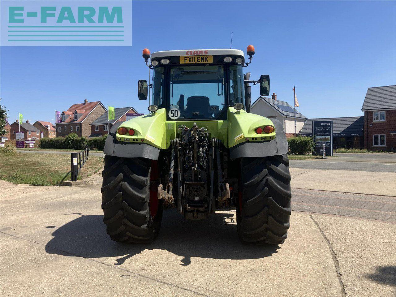 جرار CLAAS ARION 640: صورة 7