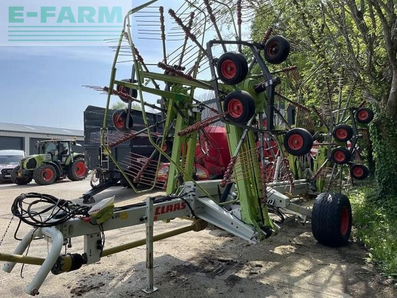 CLAAS USED LINER 3600 - آلة تيبيس العشب/ آلة جمع العشب: صورة 2 CLAAS USED LINER 3600 - آلة تيبيس العشب/ آلة جمع العشب: صورة 2