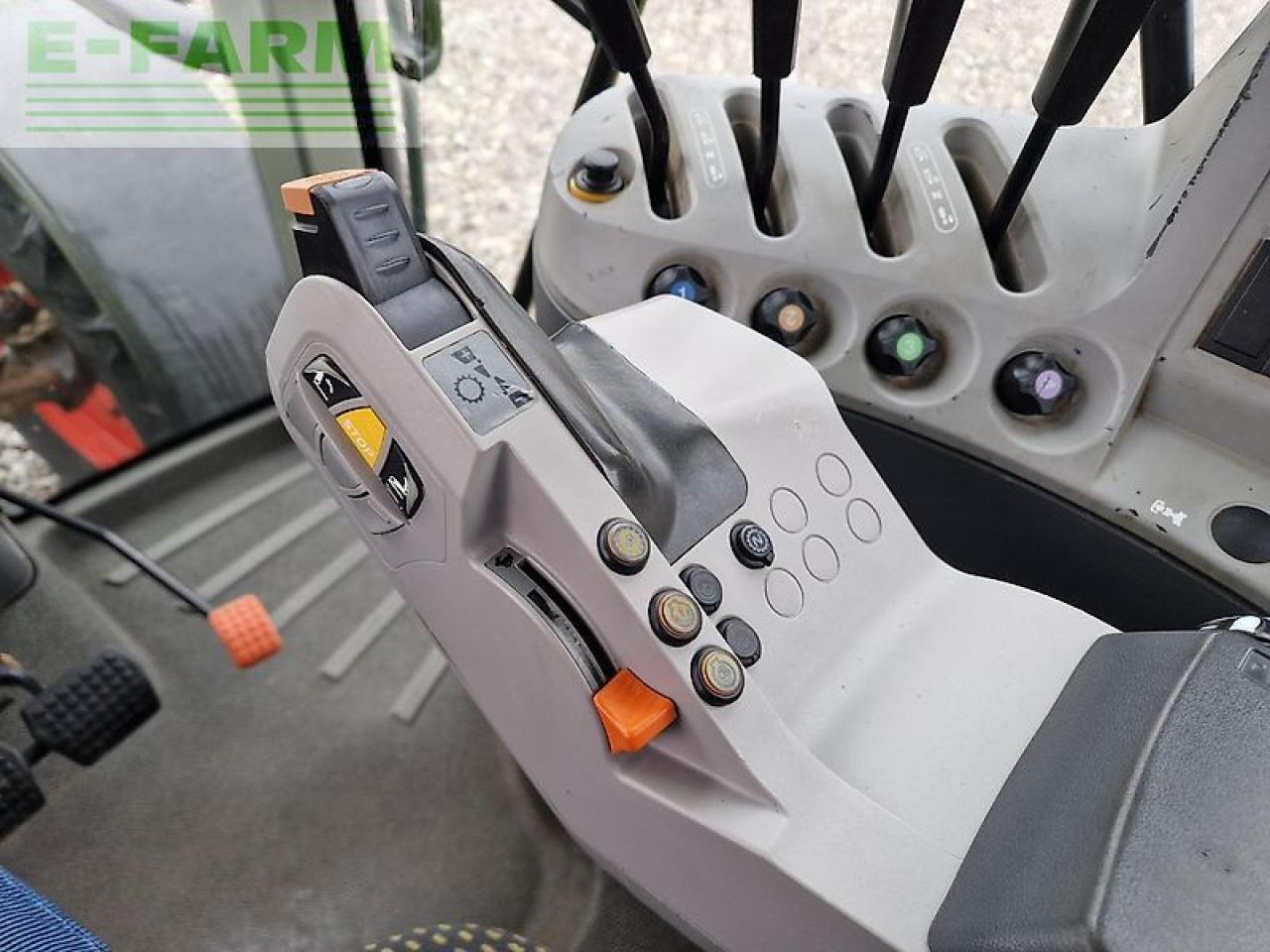 جرار CLAAS arion 630 cis CIS: صورة 9 جرار CLAAS arion 630 cis CIS: صورة 9
