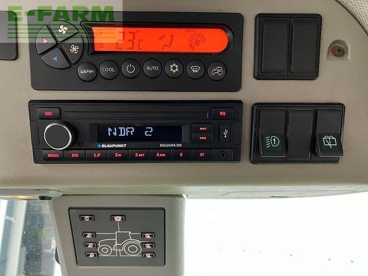 جرار CLAAS arion 640 cis CIS: صورة 15