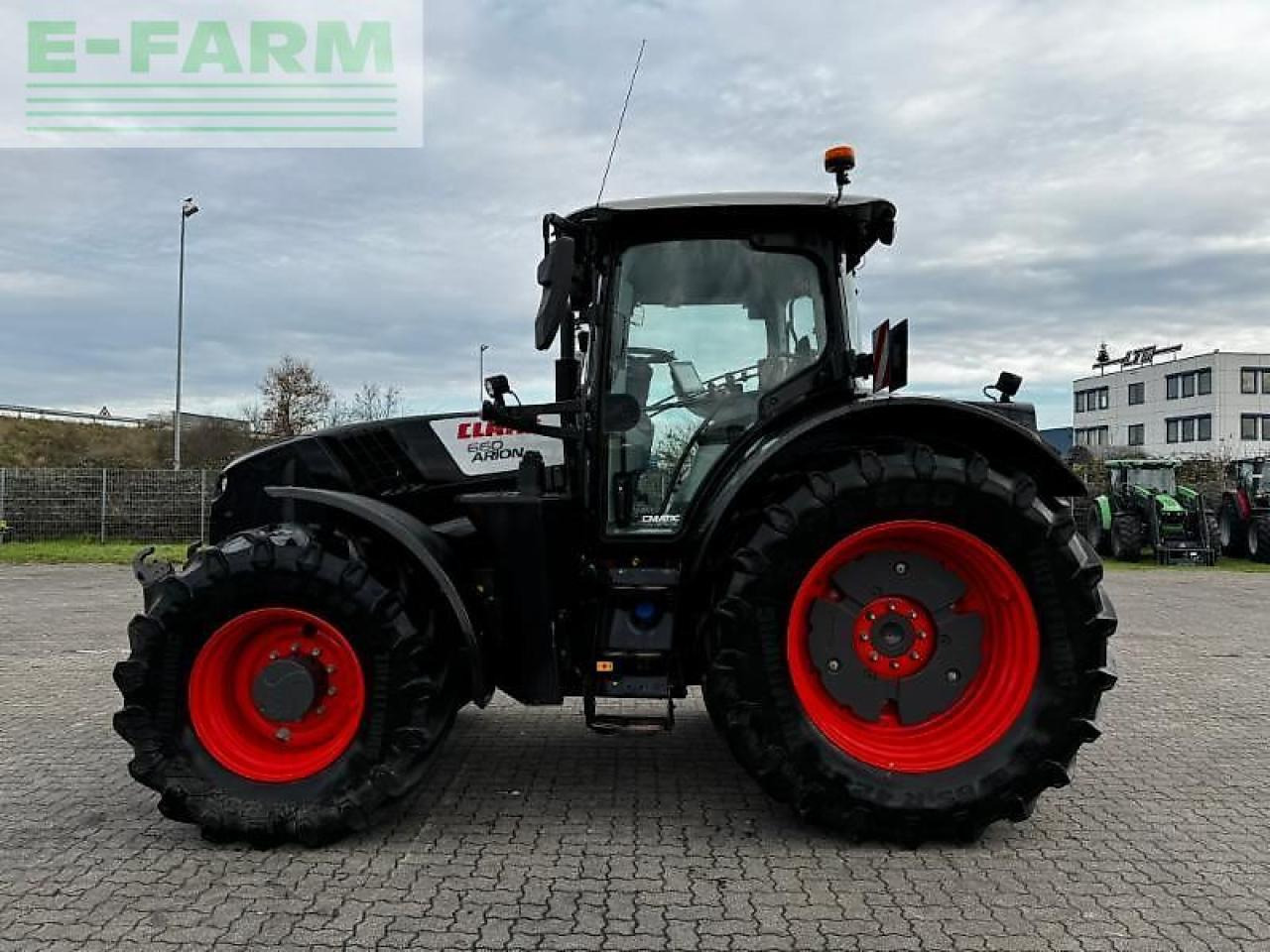 CLAAS arion 660 cmatic - جرار: صورة 2 CLAAS arion 660 cmatic - جرار: صورة 2