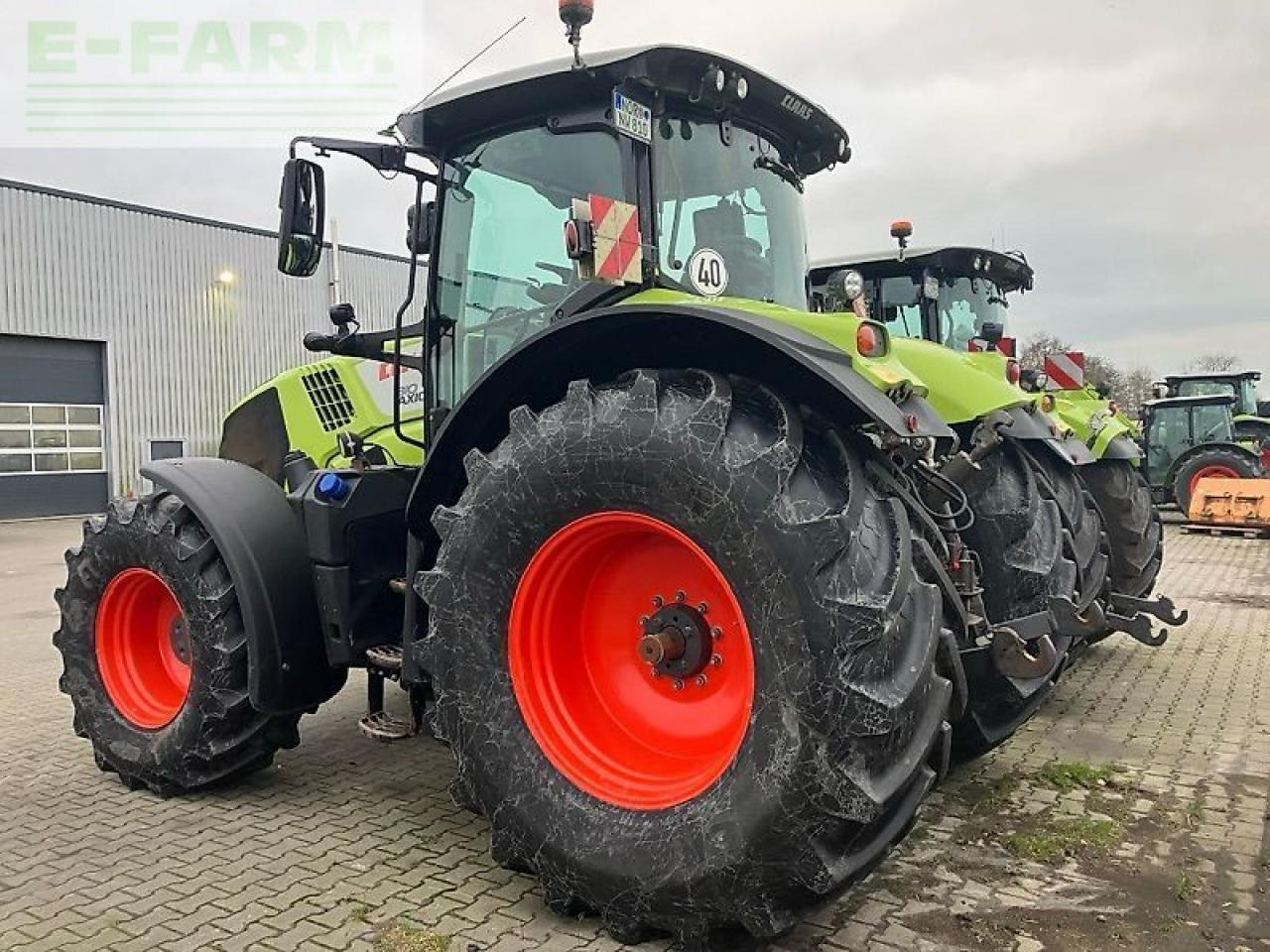 CLAAS axion 810 cis+ cm - جرار: صورة 4 CLAAS axion 810 cis+ cm - جرار: صورة 4