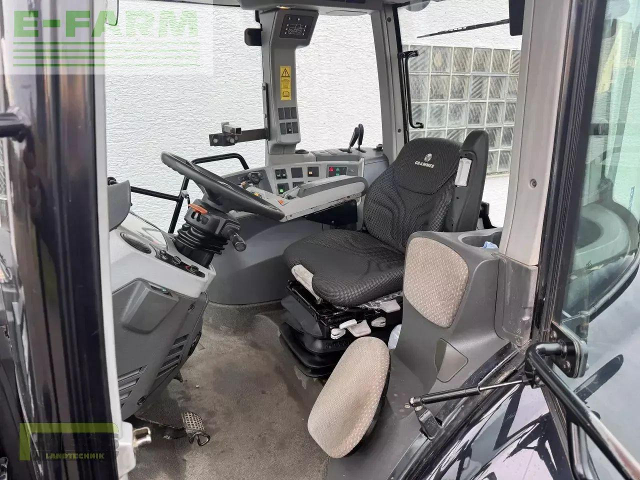 CLAAS axion 810 cmatic cebis black edition CMATIC CEBIS - جرار: صورة 4 CLAAS axion 810 cmatic cebis black edition CMATIC CEBIS - جرار: صورة 4