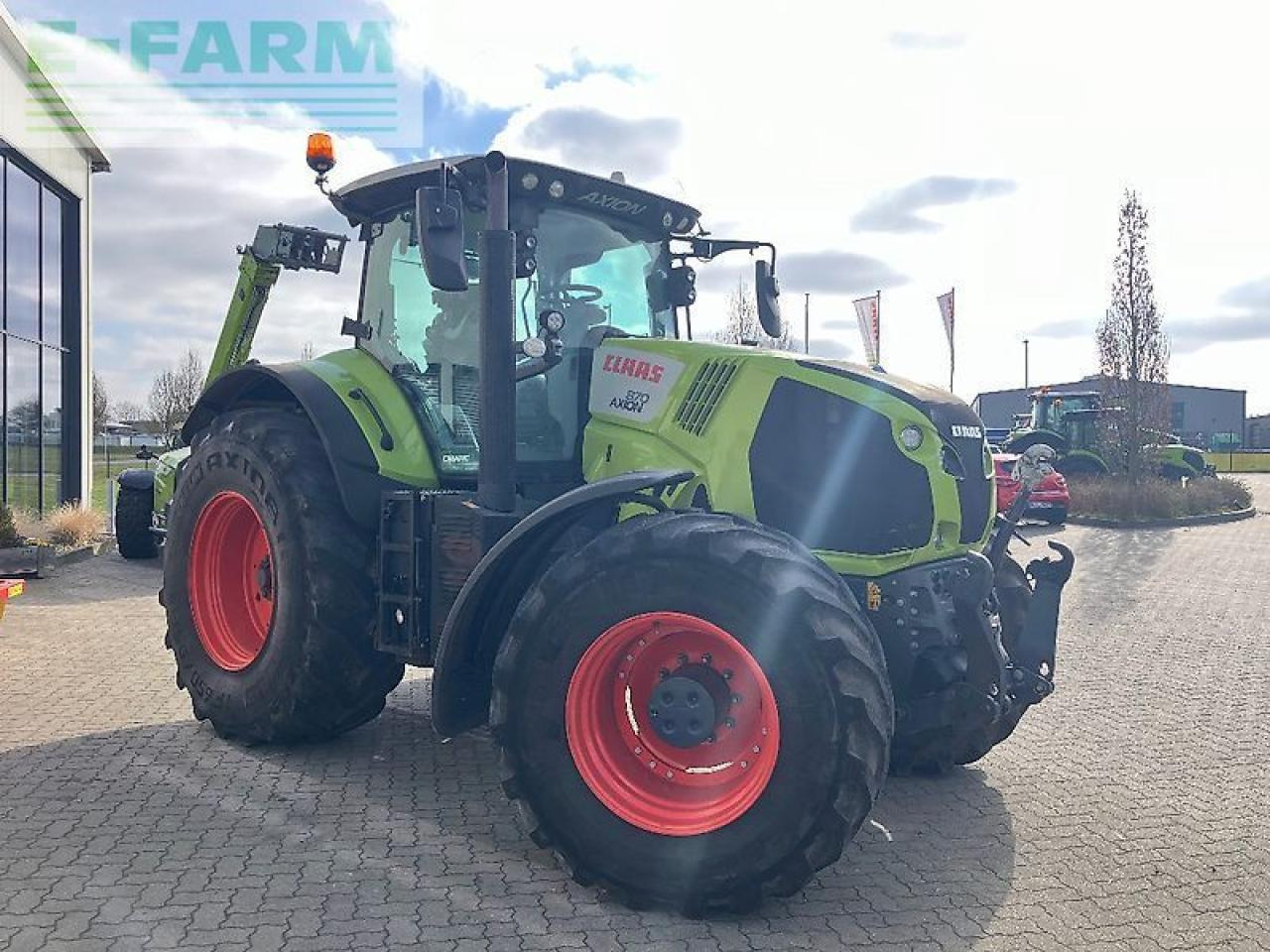 CLAAS axion 870 cmatic CMATIC - جرار: صورة 2 CLAAS axion 870 cmatic CMATIC - جرار: صورة 2
