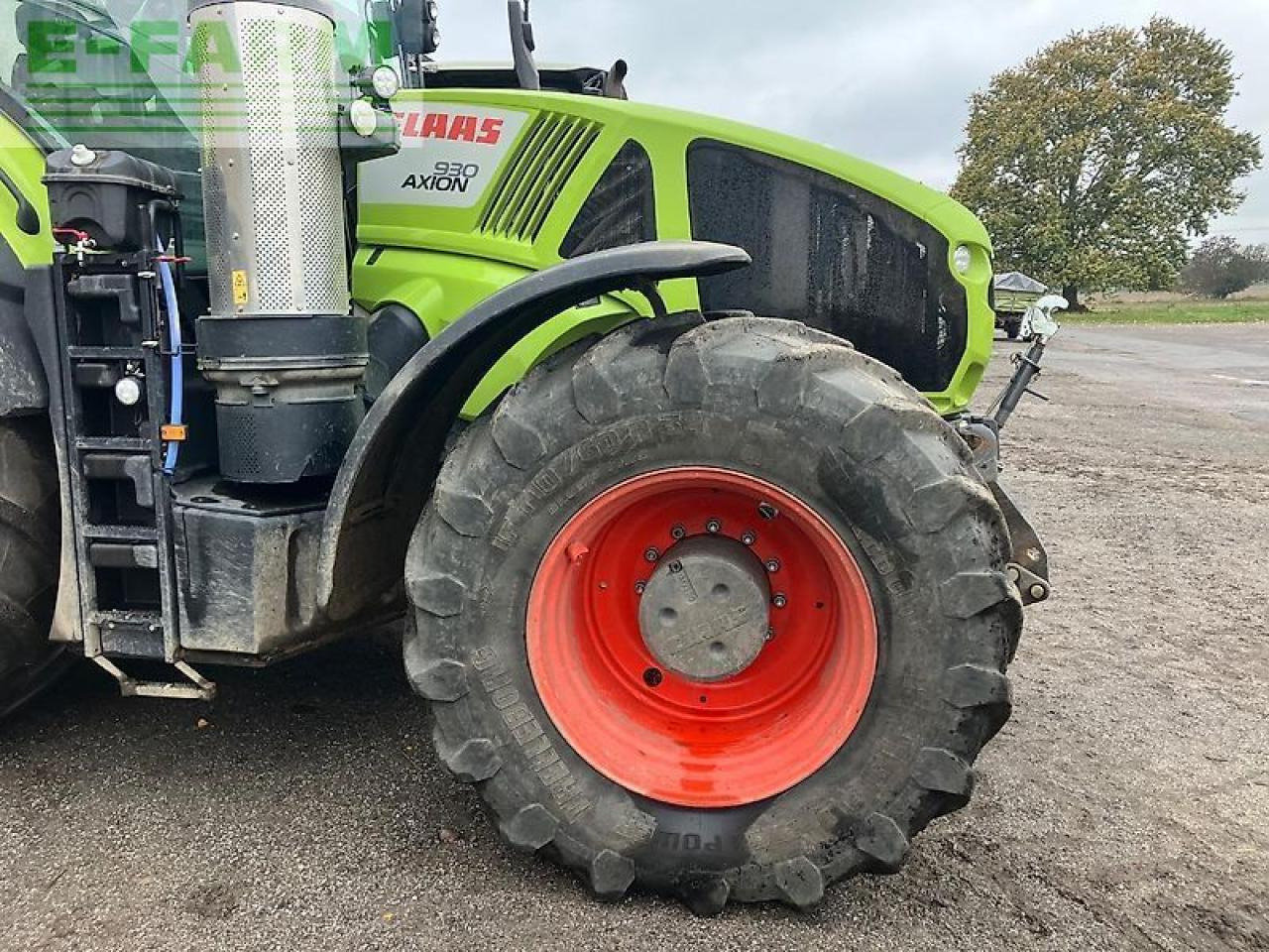 CLAAS axion 930 - جرار: صورة 4 CLAAS axion 930 - جرار: صورة 4