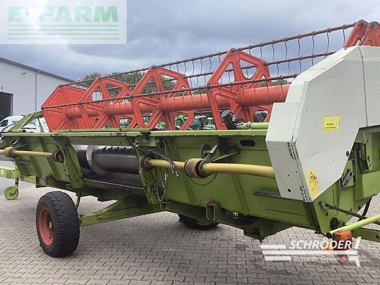 حصادة موحَّدة CLAAS dominator 360 mega + c 600 schneidwerk: صورة 15
