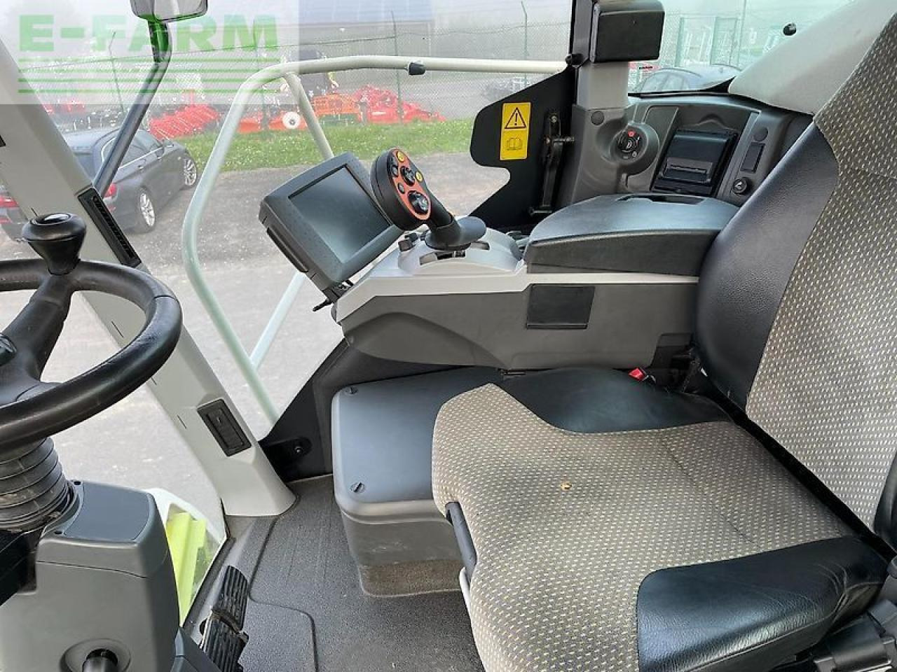 حصادة الأعلاف CLAAS jaguar 950 497 allrad mit pick-up: صورة 8 حصادة الأعلاف CLAAS jaguar 950 497 allrad mit pick-up: صورة 8