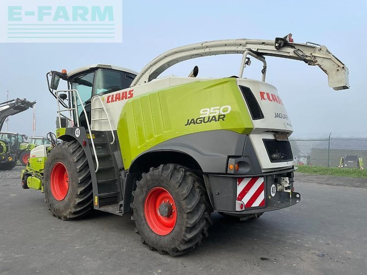 CLAAS jaguar 950 497 allrad mit pick-up - حصادة الأعلاف: صورة 1 CLAAS jaguar 950 497 allrad mit pick-up - حصادة الأعلاف: صورة 1