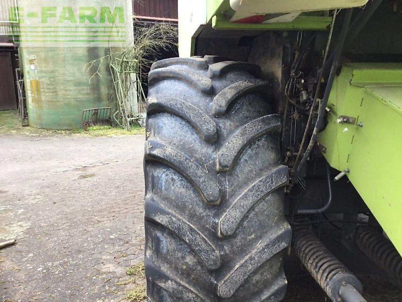 CLAAS lexion 450 - حصادة موحَّدة: صورة 4 CLAAS lexion 450 - حصادة موحَّدة: صورة 4