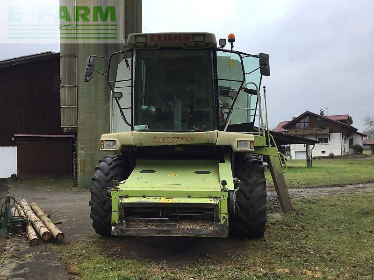 CLAAS lexion 450 - حصادة موحَّدة: صورة 2 CLAAS lexion 450 - حصادة موحَّدة: صورة 2