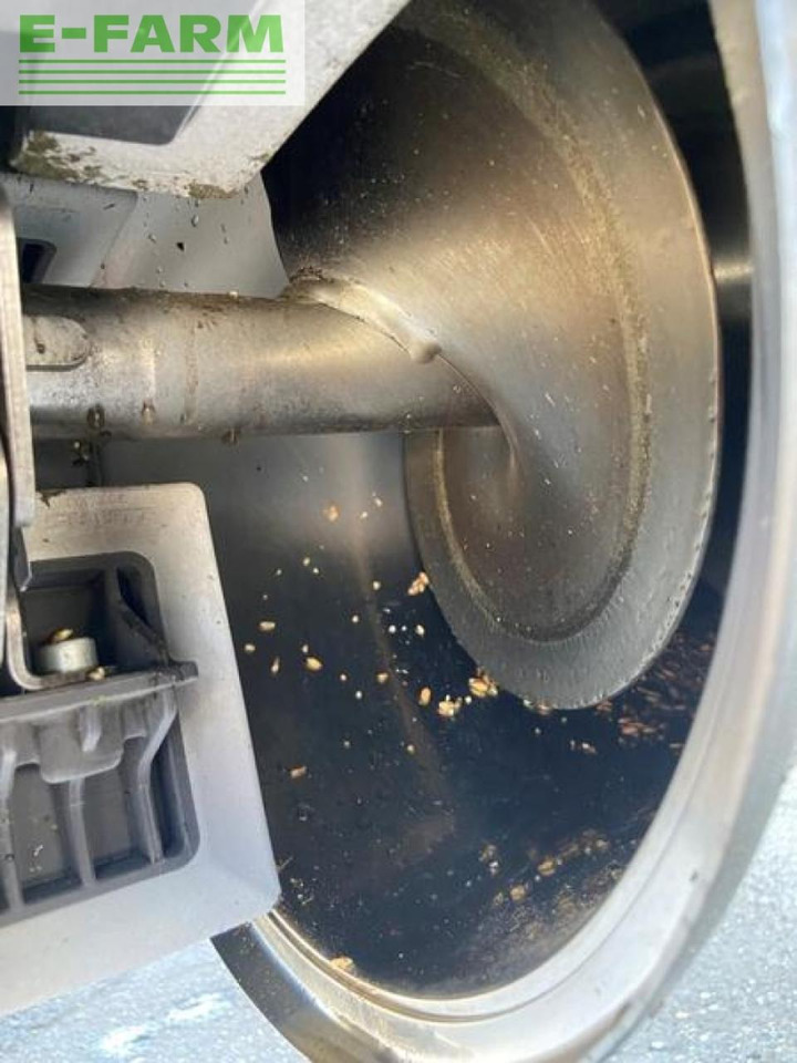 حصادة موحَّدة CLAAS lexion 750: صورة 34 حصادة موحَّدة CLAAS lexion 750: صورة 34