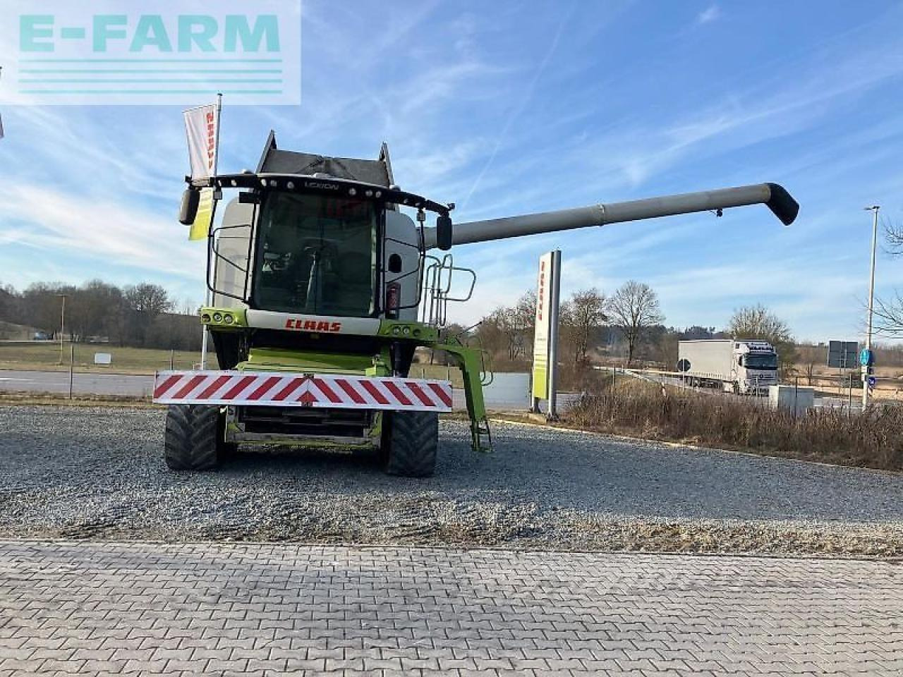 CLAAS lexion 760 tt terra trac - حصادة موحَّدة: صورة 2 CLAAS lexion 760 tt terra trac - حصادة موحَّدة: صورة 2